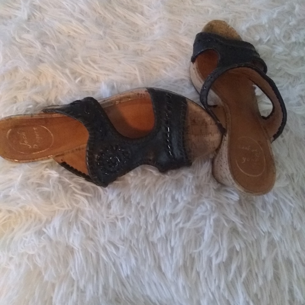 Jack Rogers black mid wedges (offers welcome)